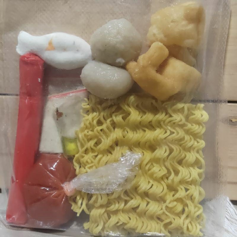 

MIE KUAH BASO SEAFOOD TERLARIS JAJANAN MAKANAN INSTAN BANDUNG BARAT