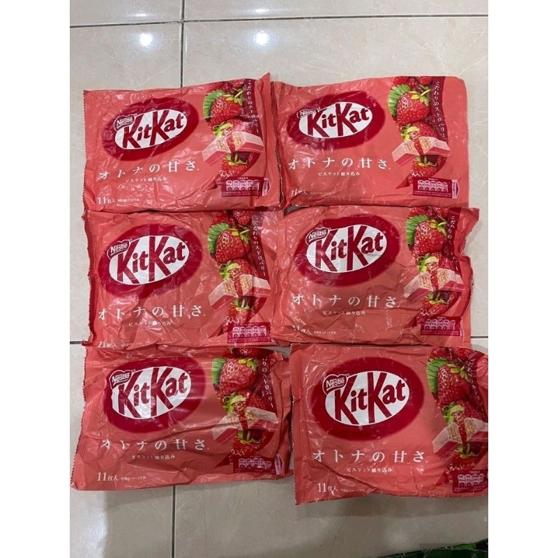 

Nestle KitKat Mini Bar Coklat Jepang Strawberry Matcha Original Japan