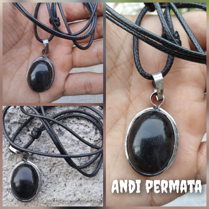 Kalung liontin  batu galih kelor hitam