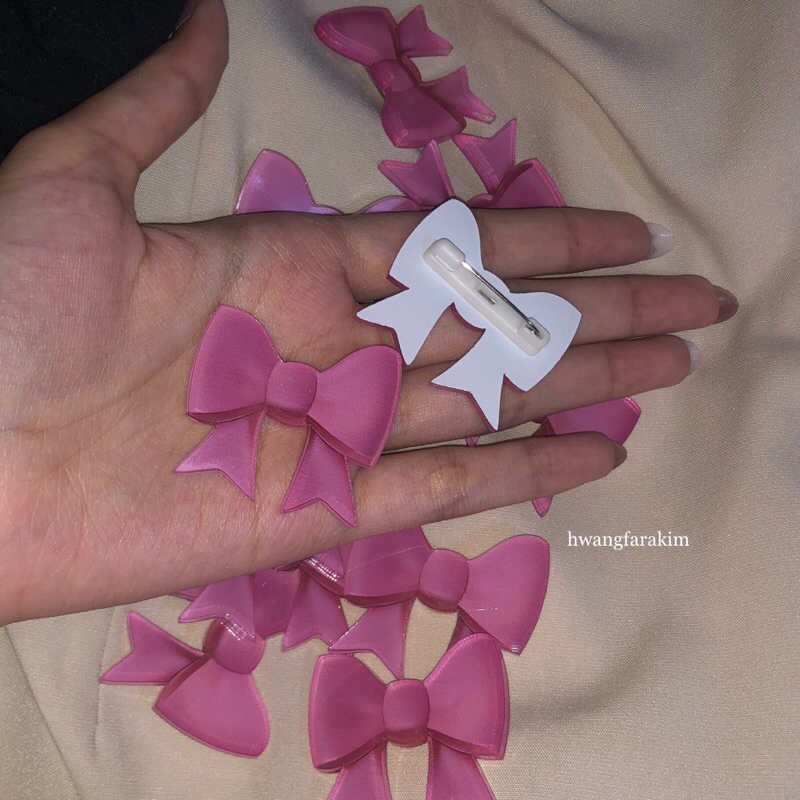 premium pin akrilik pita / bow / pink ribbon emoji