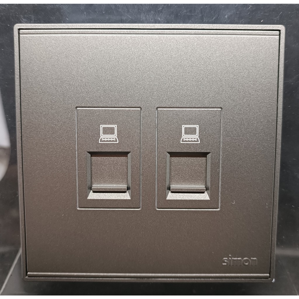 SIMON E6 GREY OUTLET DATA / OUTLET DATA (TWIN DATA CAT 6)