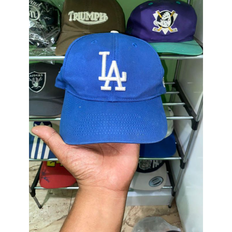 topi la dodgers second