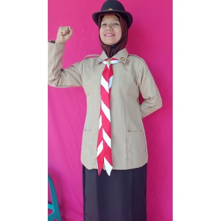 Setelan pembina pramuka, setelan pramuka