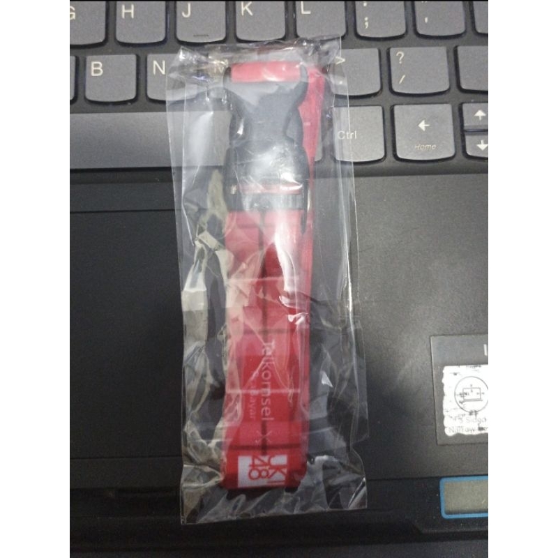 

Lanyard JKT48 x Telkomsel