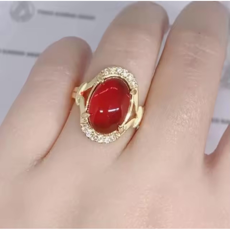 cincin batu giok merah