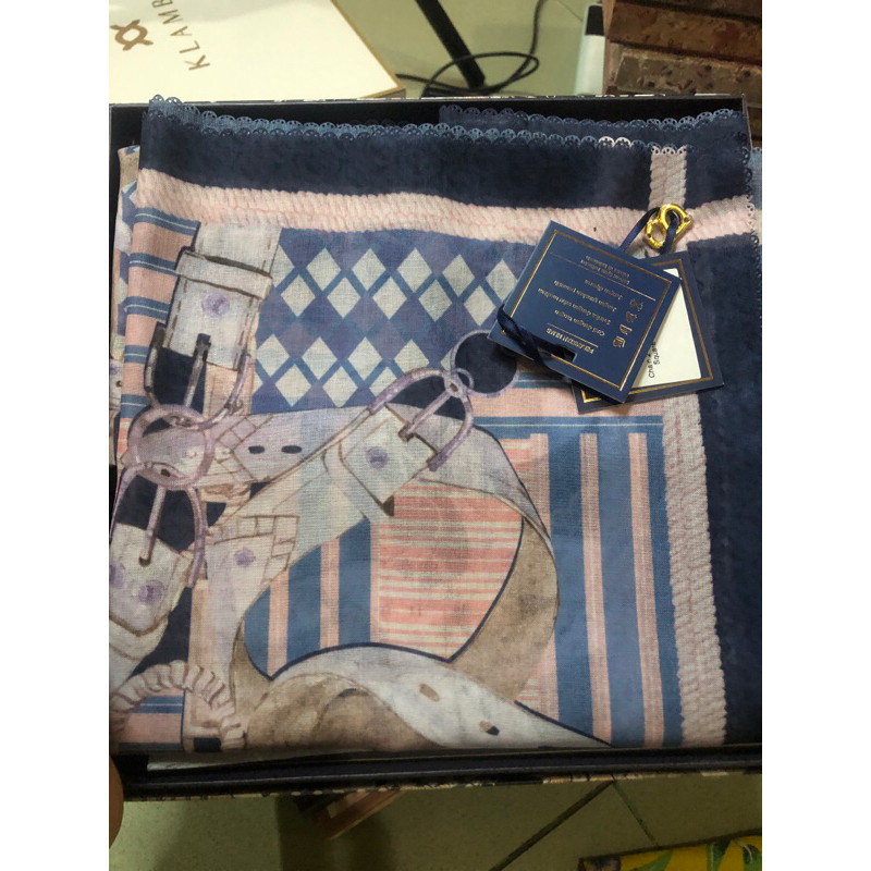 buttonscarves chain2