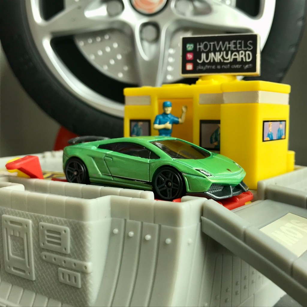 Hot Wheels Lamborghini Huracan LP 610-4 Green HW Workshop