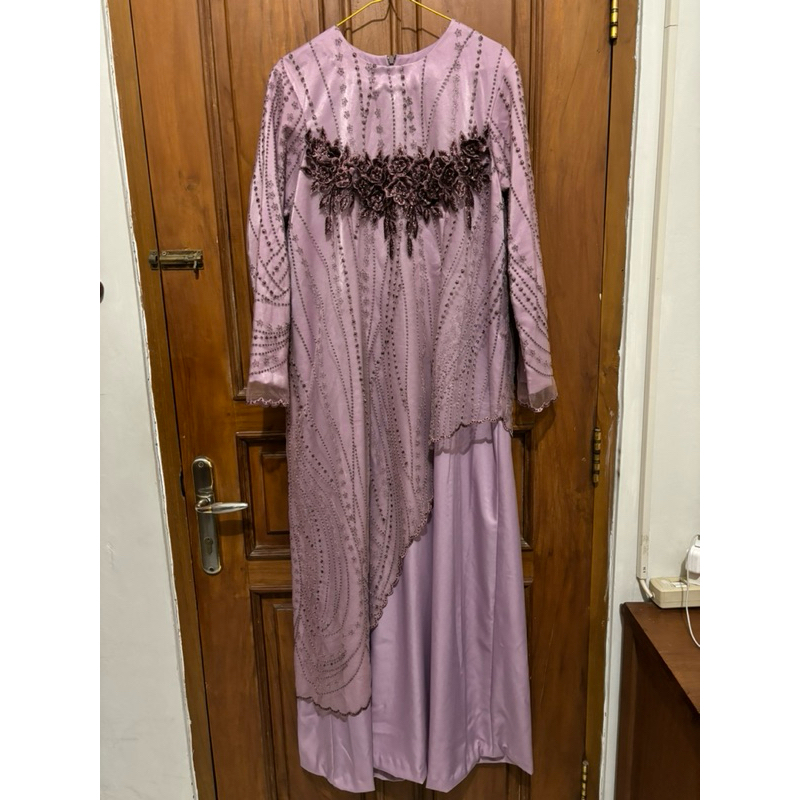 Preloved Dress Pesta Brukat dan Payet