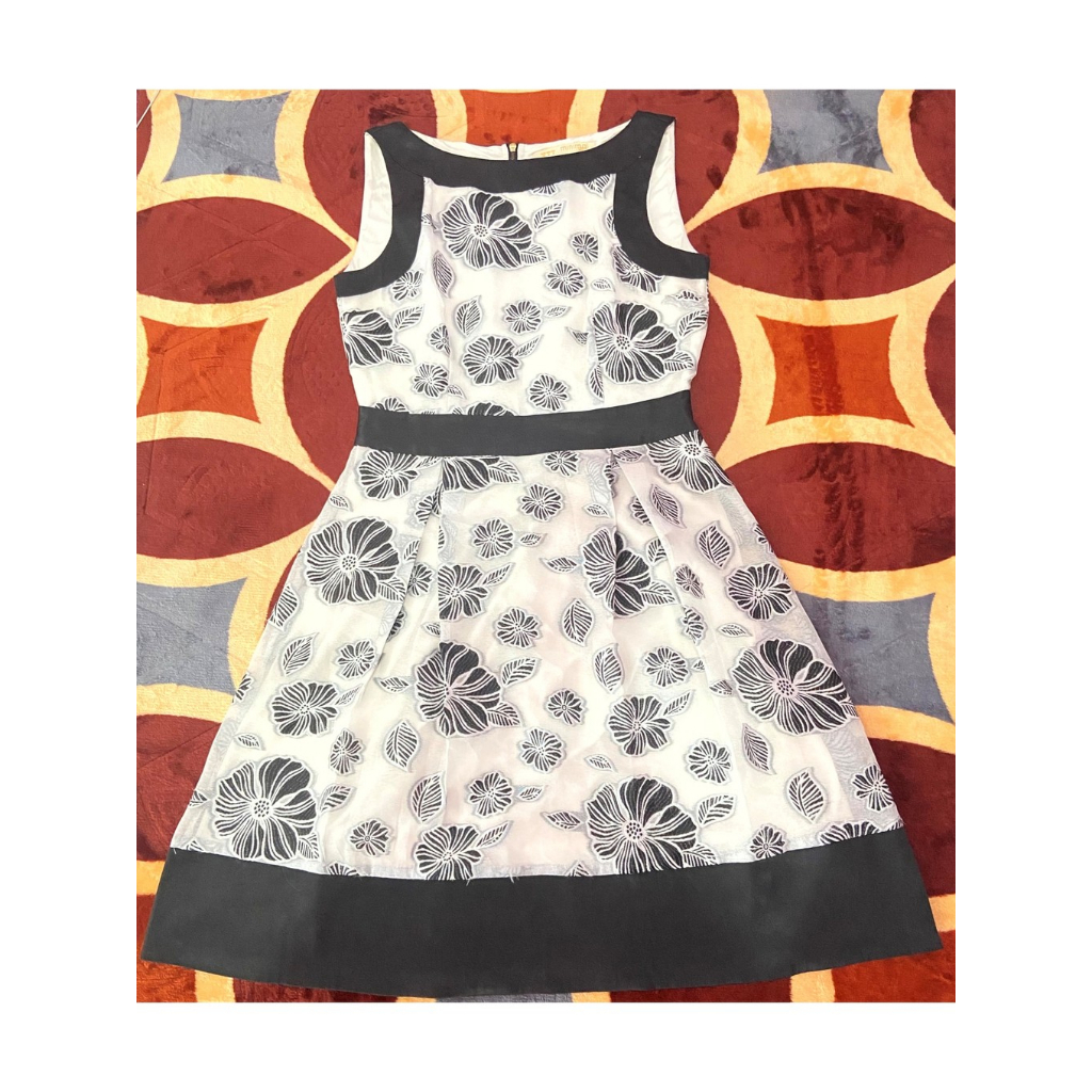 Preloved Dress Putih Hitam - Original Brand Minimal