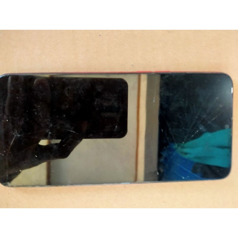 lcd tc retak hp Oppo F9 normal
