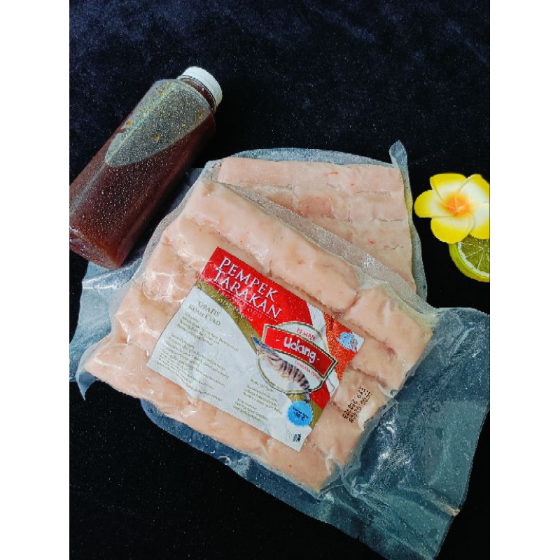 

PEMPEK UDANG FROZEN + KUAH CUKO • DBALOY