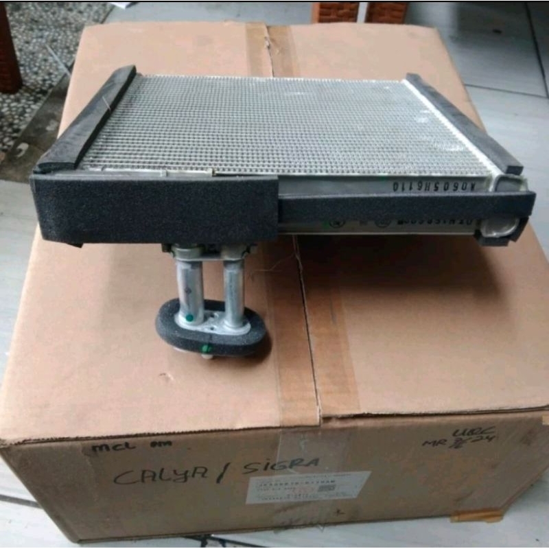 EVAPORATOR AC MOBIL CALYA SIGRA
