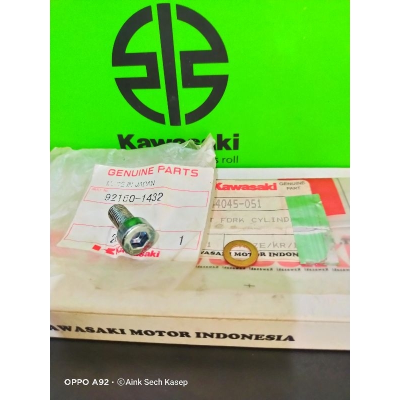 baut dan ring sulingan shock depan ninja 250 karbu ninja 250 fi old z250 2silinder