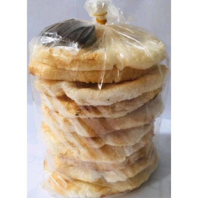 

Kerupuk Kemplang sambal terasi .