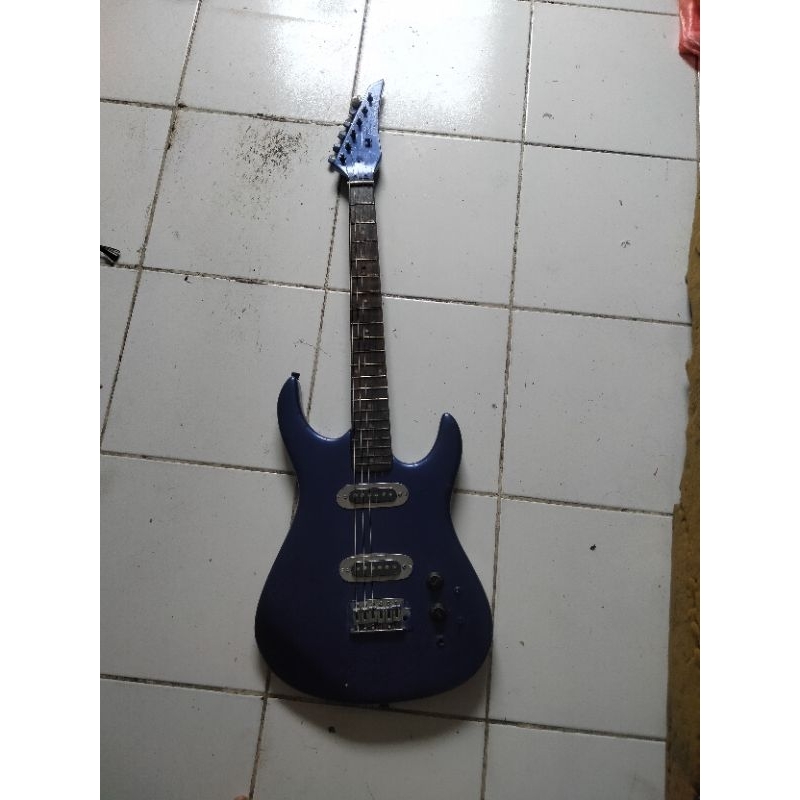 gitar listrik merek prince