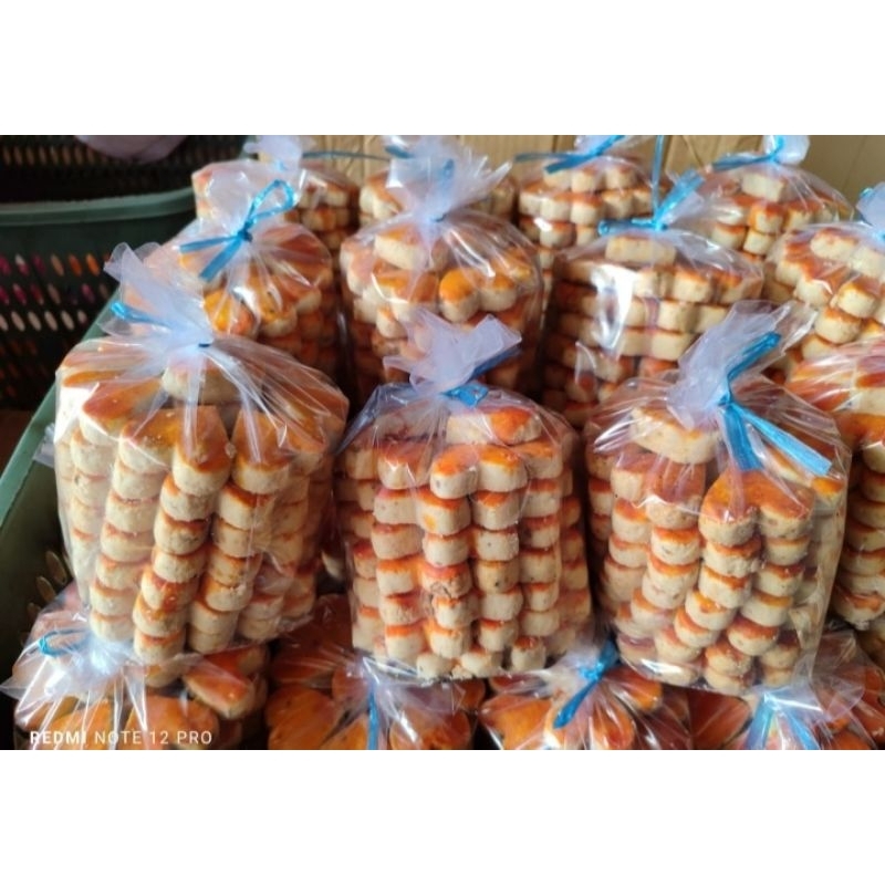 

Kue kacang magelang