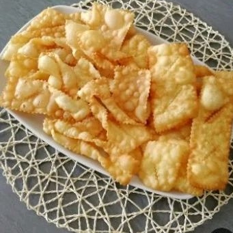 

KERIPIK PANGSIT COKLAT