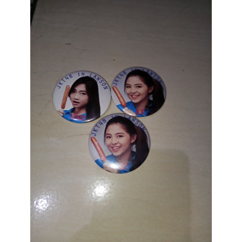 pin lawson Jeje, Sendy JKT48