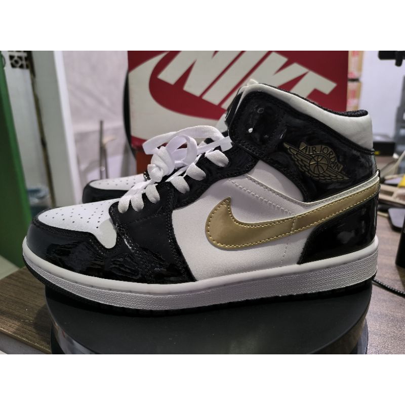 AJ 1 High Panda Black White Gold swoosh
