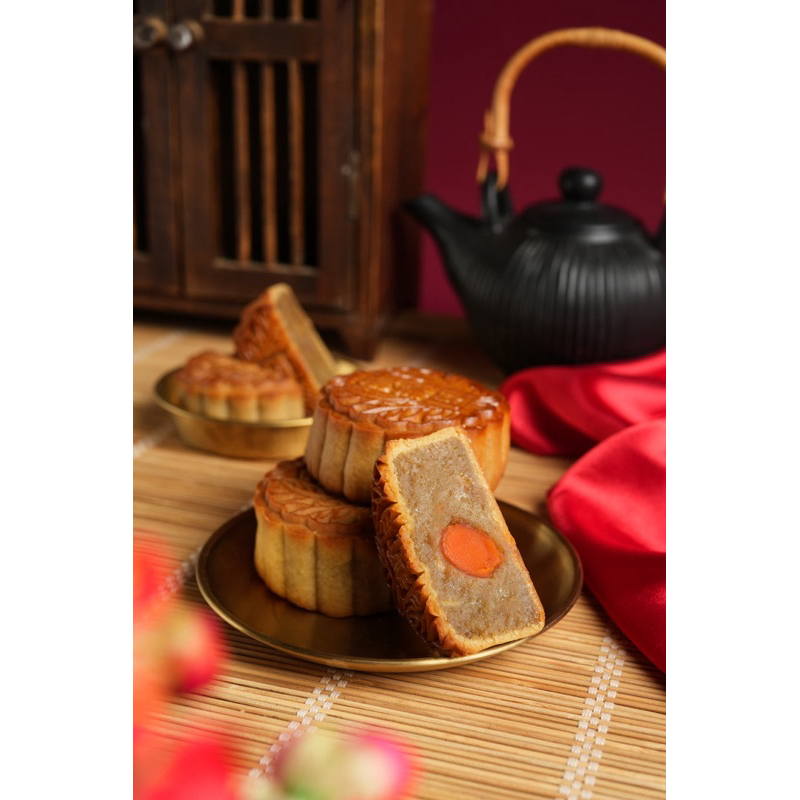

Mooncake kue bulan SIN LOK YEN rasa durian isi 2