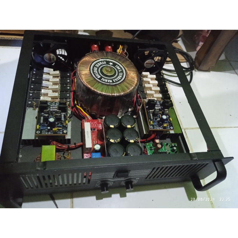 Power amplifier rakitan
