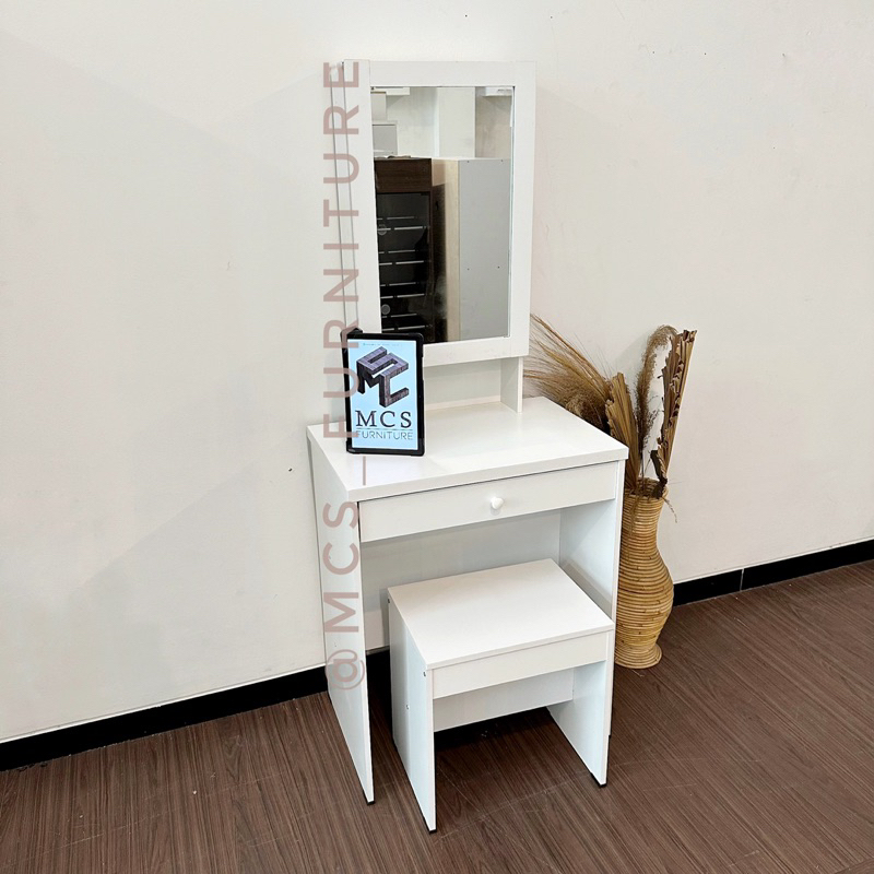 Meja Rias Cermin Sliding Toalet Vanity Mirror Mebel Furniture MCS Semarang