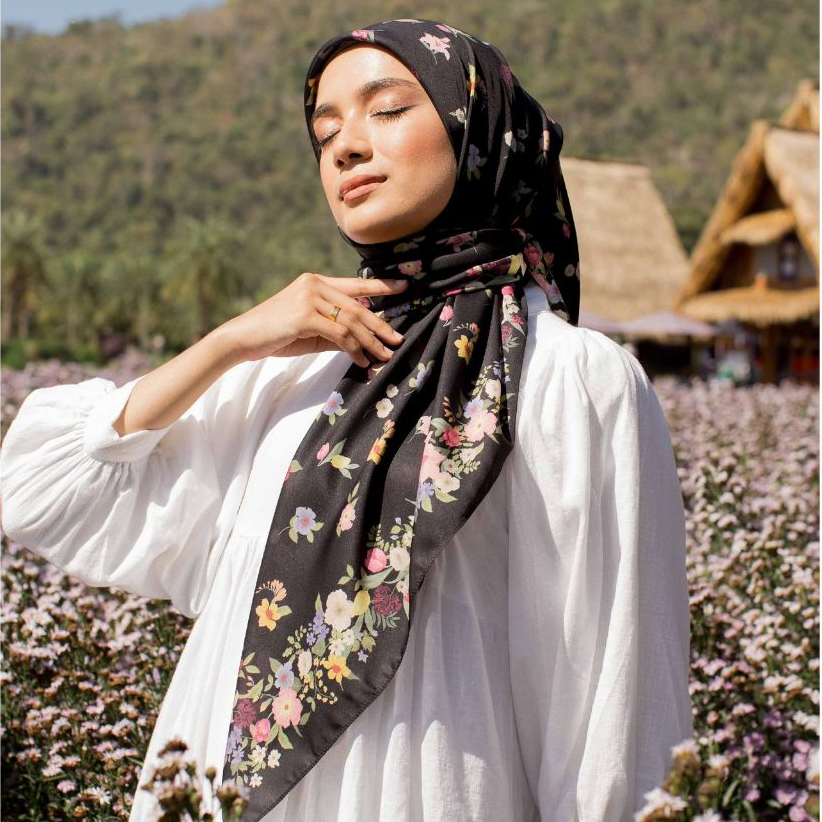 Hijab Kerudung Voal Segi Empat Motif Malaysia - Kamaria