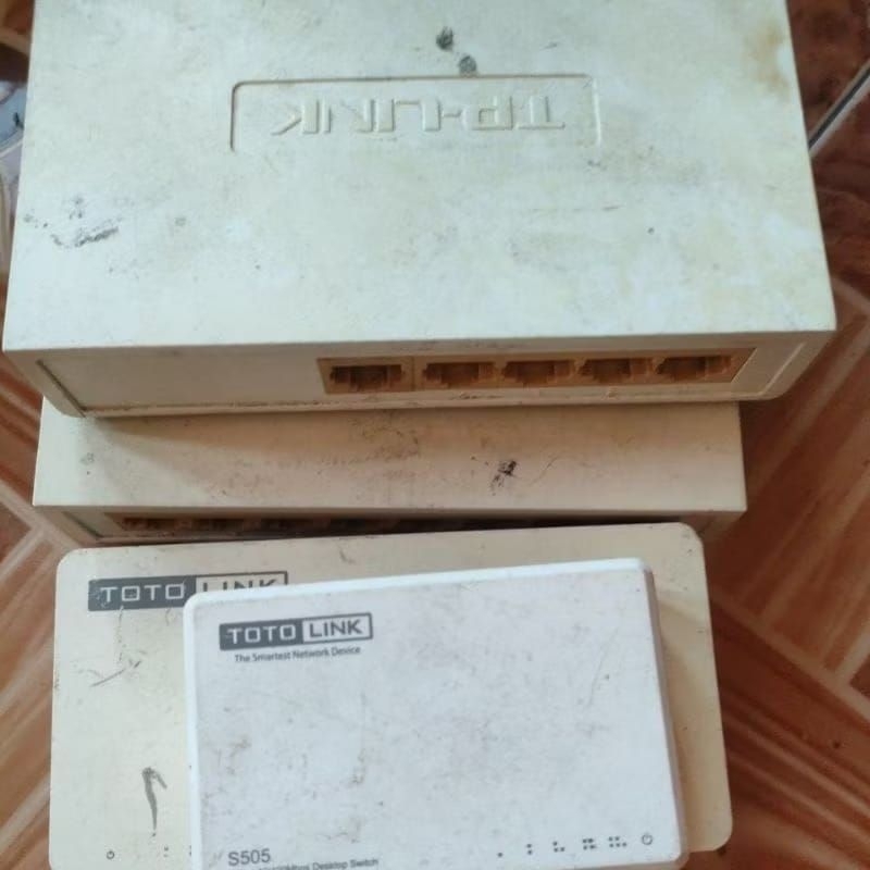 switch hub normal/merek campur bekas