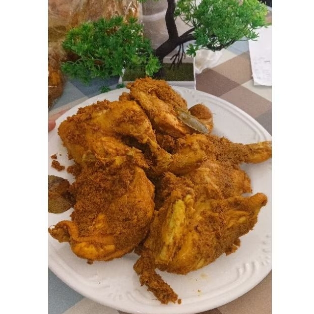 

AYAM UNGKEP EMPUK isi 5 potong besar Rasa dijamin Enak