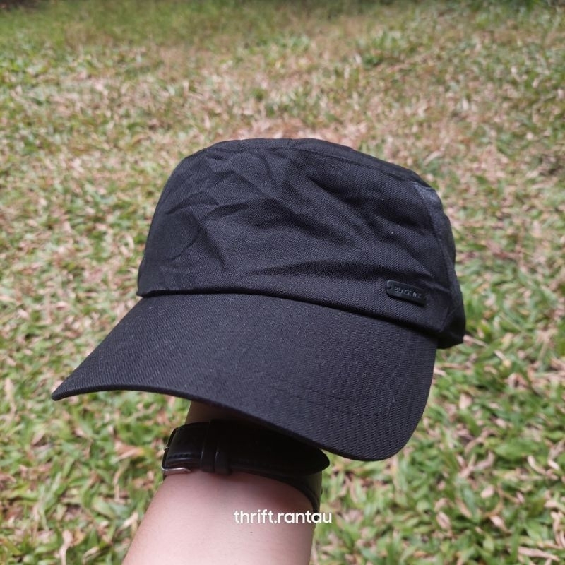 Topi Black Yak [BEKAS]