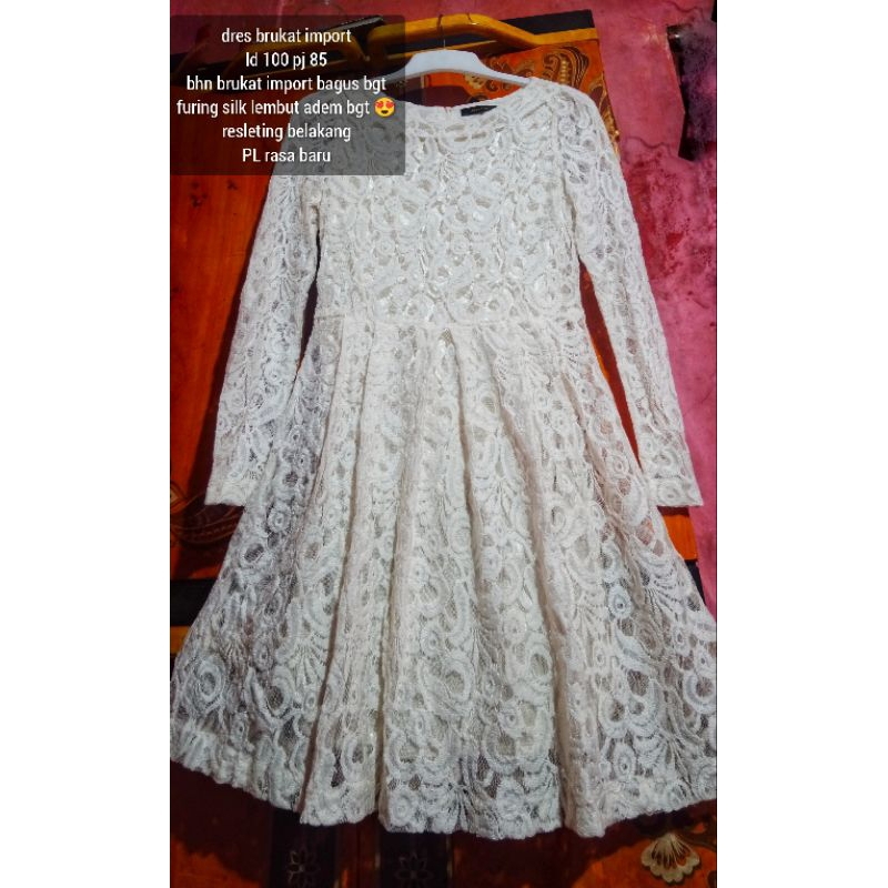 dress brukat premium preloved | dress putih premium preloved | dress pesta preloved | dress preloved
