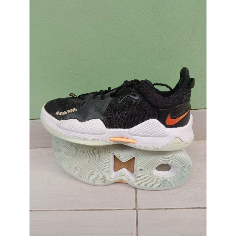sepatu basket PG second