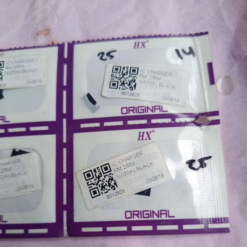 ic charger redmi 3 070A ic cas redmi 2