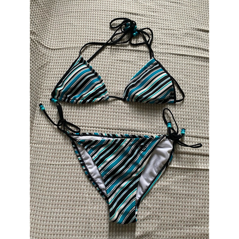 bikin / bra dan CD pantai wanita preloved