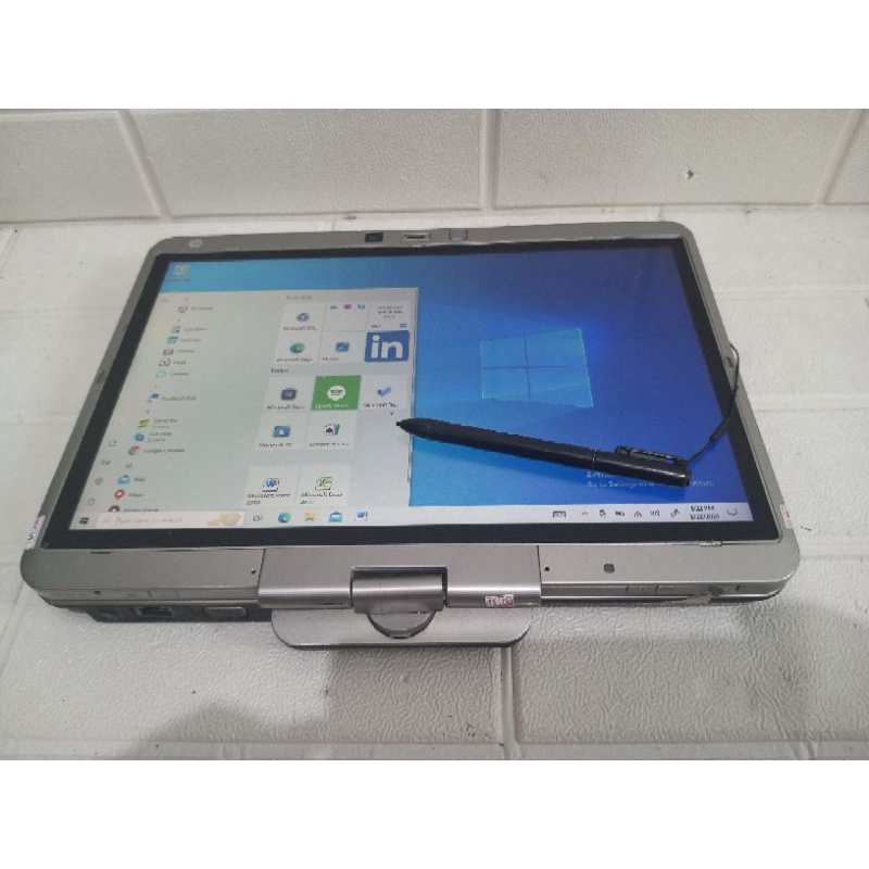 Touchscreen HP Elitebook 2760p Core i5-2420 DDR 8GB 500GB 13" Baterai -/+ 2 jam