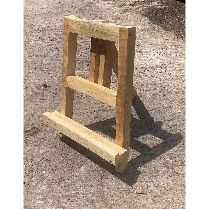 

Easel Kanvas tinggi 20cm