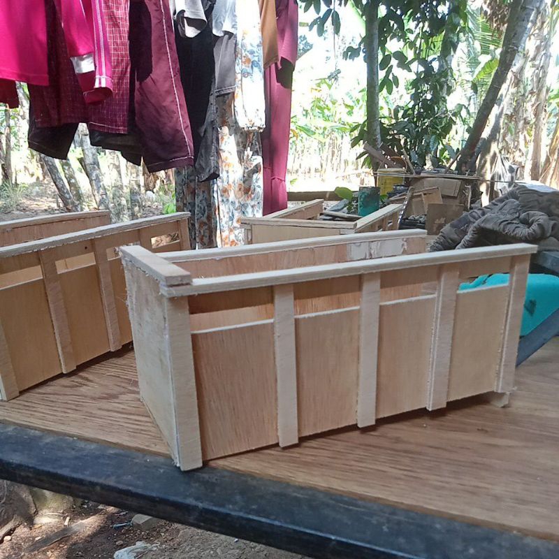 Miniatur truk (bak miniatur truk polosan)