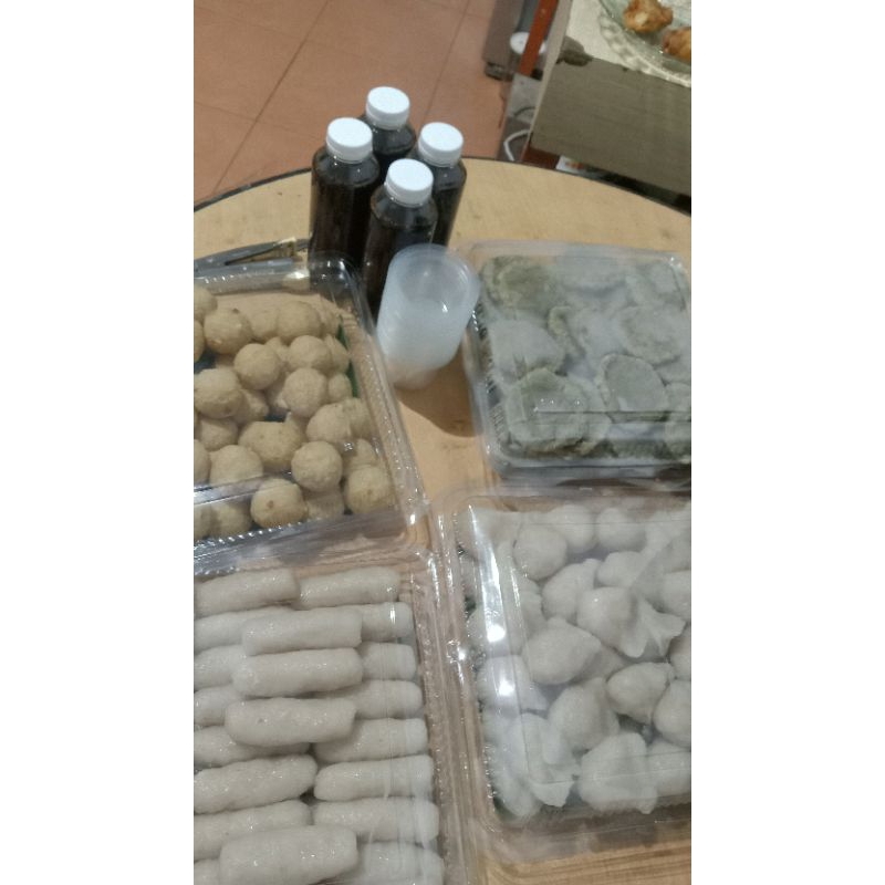 

aneka pempek kecil frozen