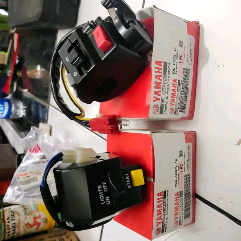 SAKLAR HOLDER KANAN KIRI SETT F1ZR F1 FIZ VEGA JUPITER Z ORIGINAL YAMAHA GENUINT PART