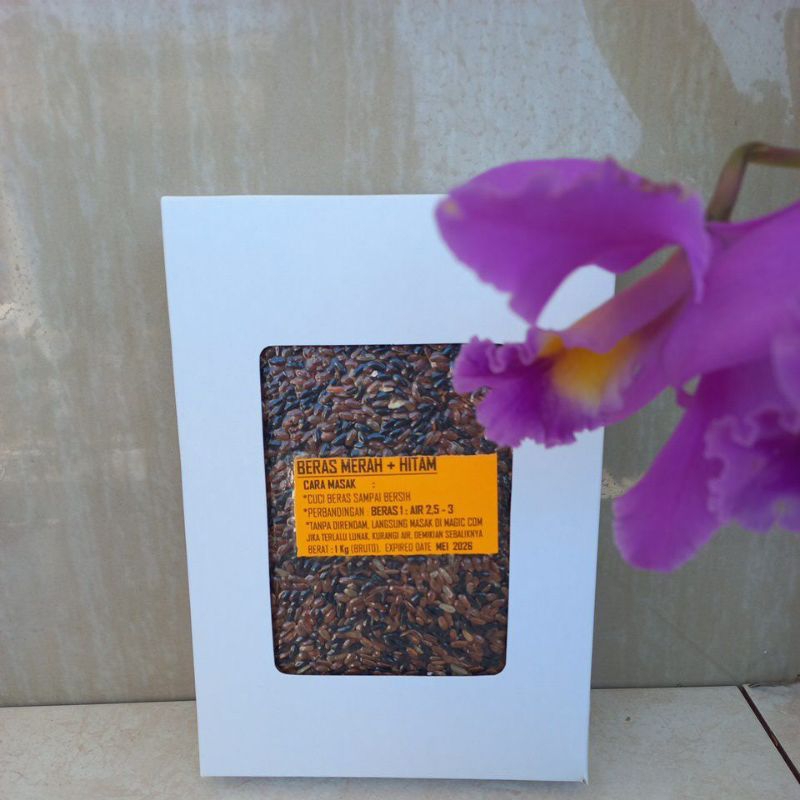 

beras mix 2 (merah pandanwangi+hitam super) 1000 gram