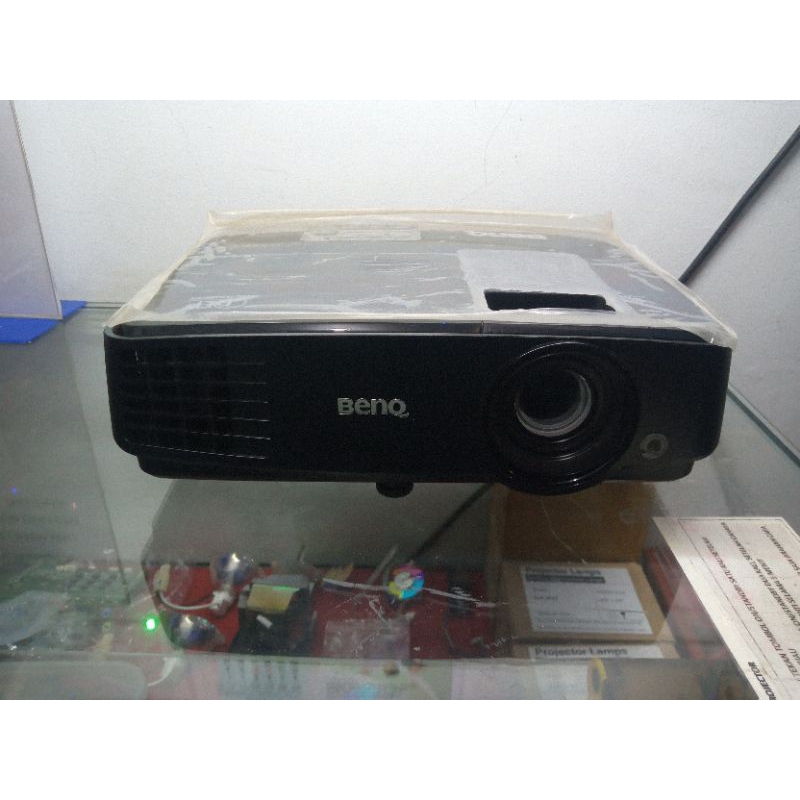 PROYEKTOR BEKAS BENQ MS506 3200 LUMENS SVGA DLP