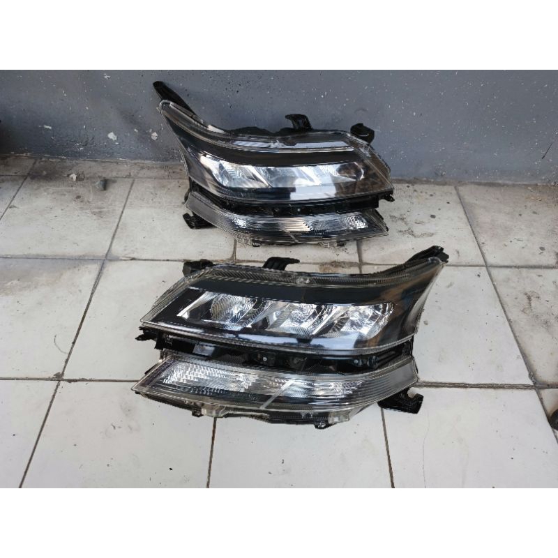headlamp lampu depan avanza veloz 2019 2020