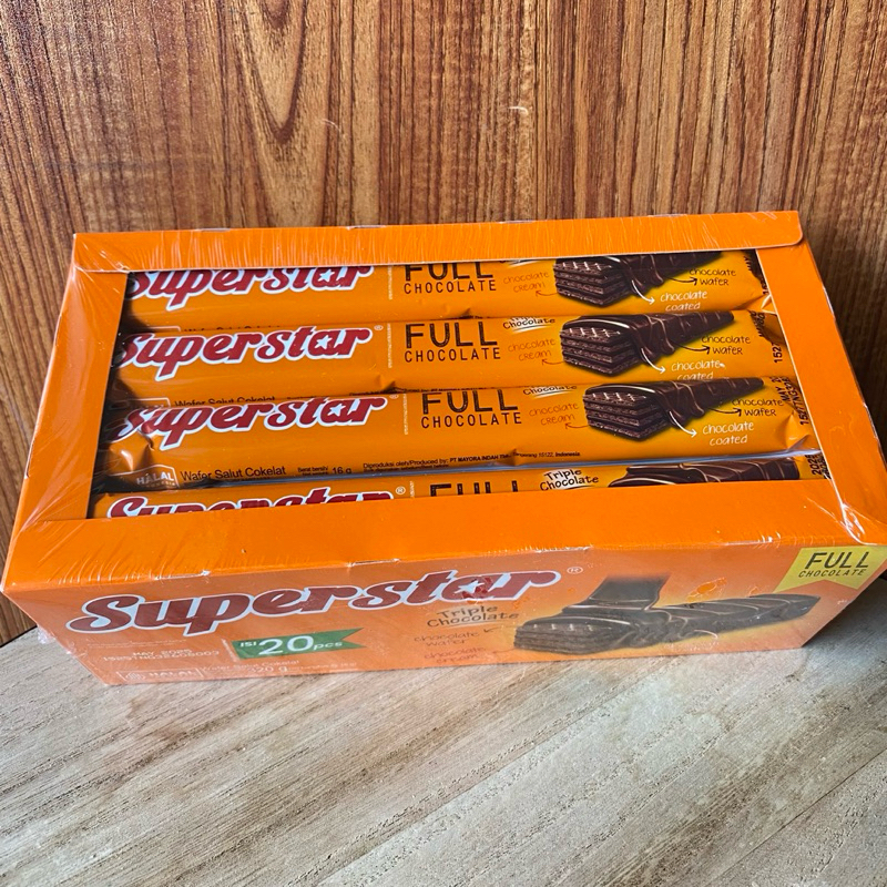 

Mayora Wafer Superstar Chocolate 16 Gram 1 box 20pcs