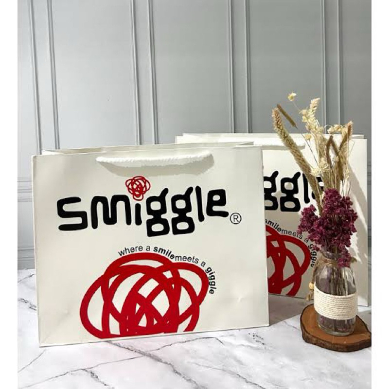 

PAPERBAG SMIGGLE