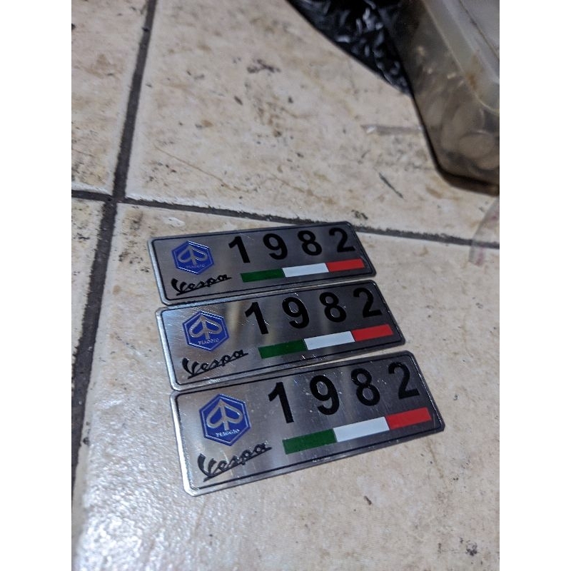 emblem vespa emblem vespa 1982