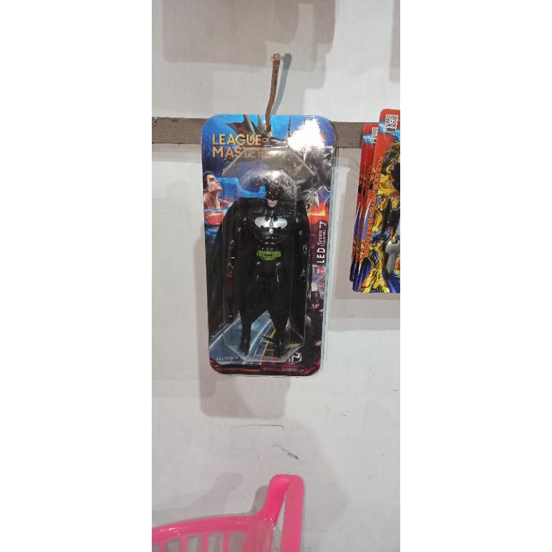 MAINAN ROBOT SUPER HERO BATMAN