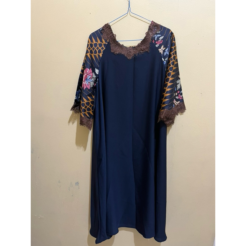 Dress batik merk luire