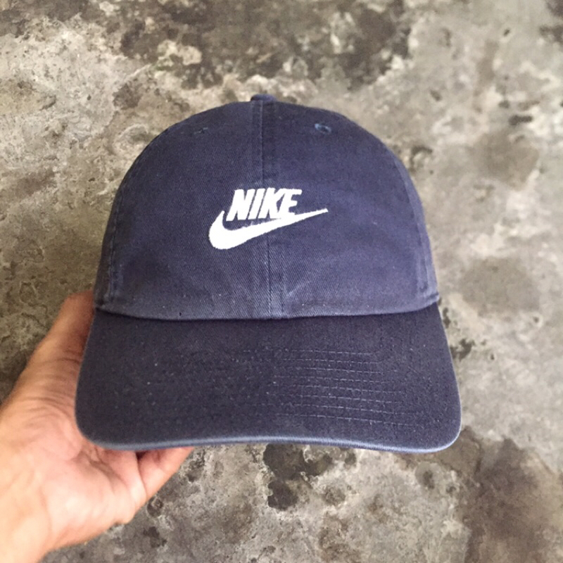 Topi Bekas Second Nike Navy Heritage