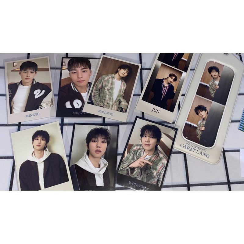 MERCH CARATLAND INSTANT PHOTO AND 2 CUTS