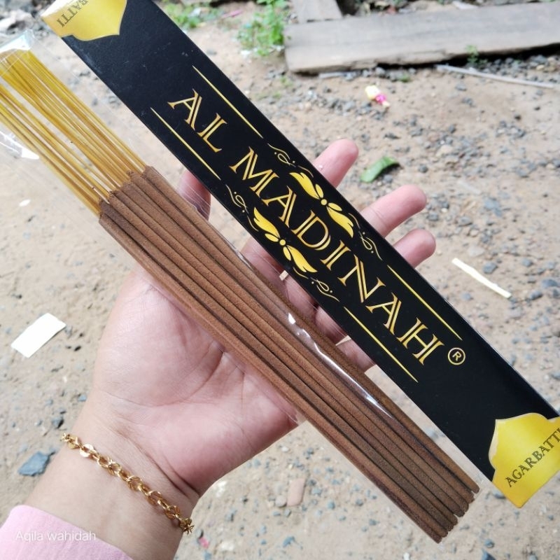 Dupa Stik/Lidi Al Madinah Wangi-Dupa Arab Stik Wangi Bukhur Satu Kotak